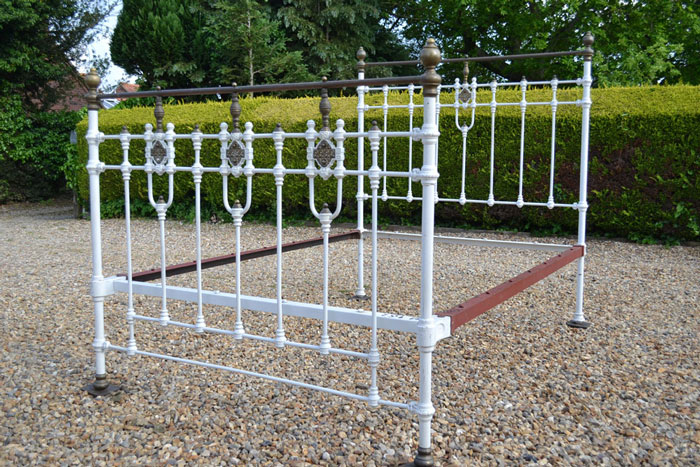 Antique brass and iron double beds and victorian bedsteads